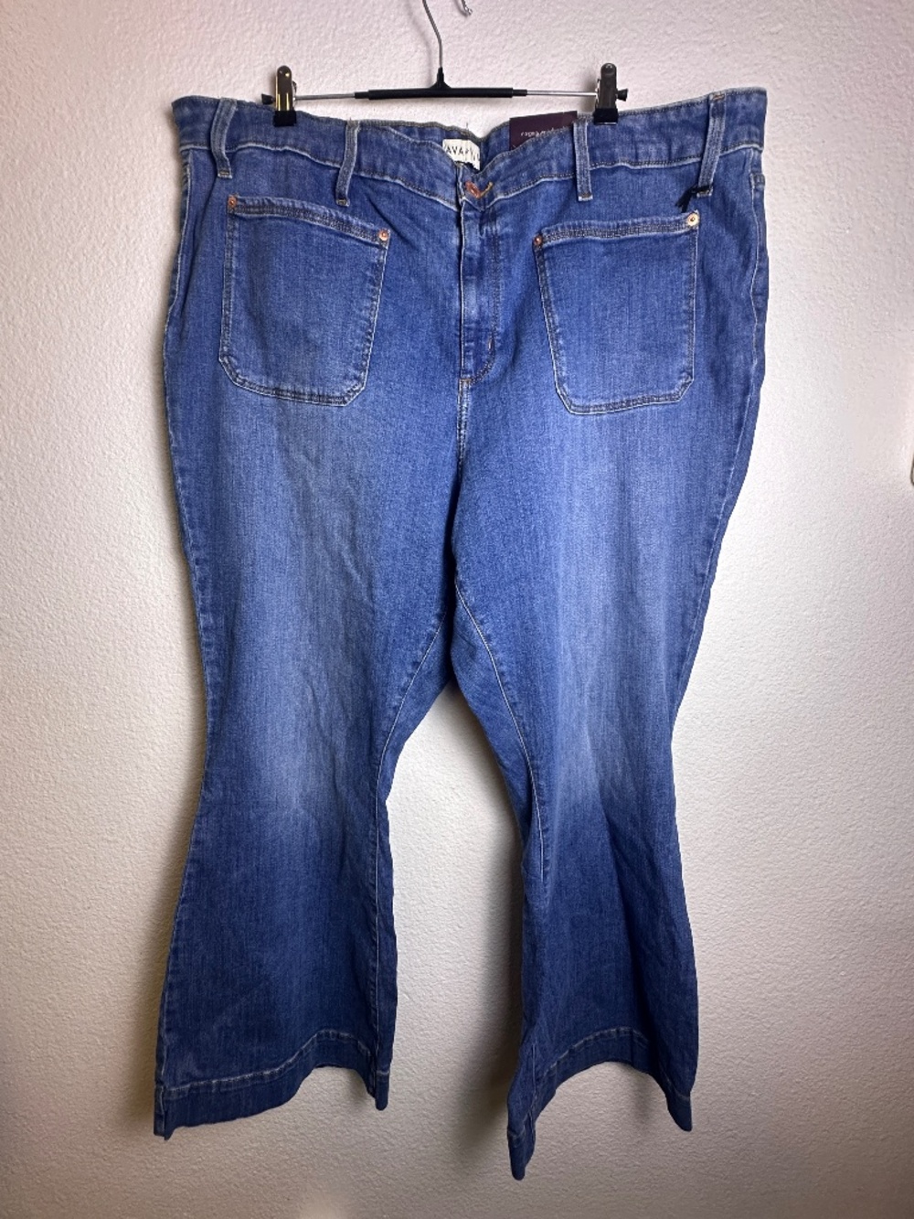 Ava & Viv Women's Blue Denim Jeans - Classic Mid Wash. Sz 26 Plus.